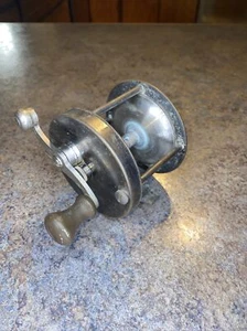 Four 4 Brothers - PONTIAC #357 - Vintage Bair Cast Fishing Reel - Picture 1 of 7