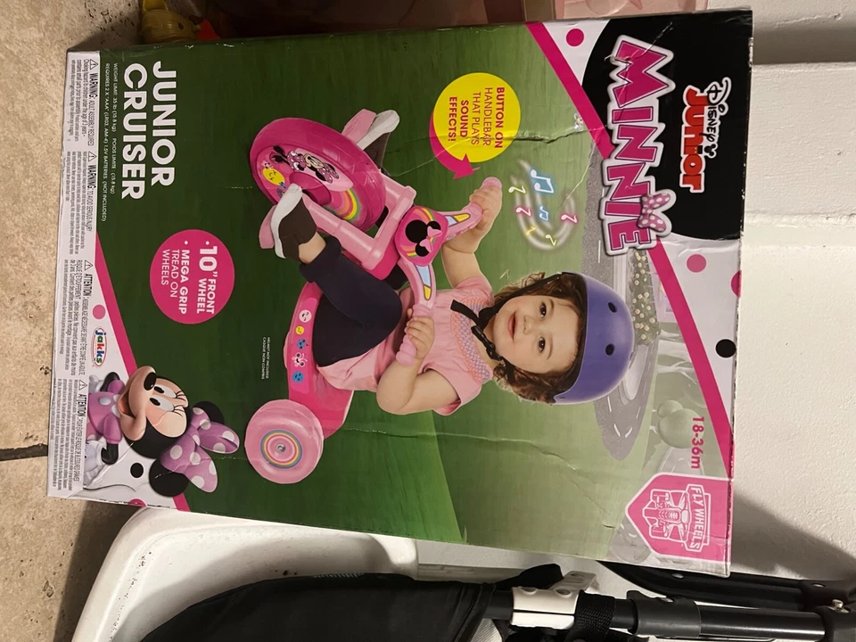 Nuevo Disney Junior Rosa Niña Triciclo para Niño Pequeño Foto 1 de 1