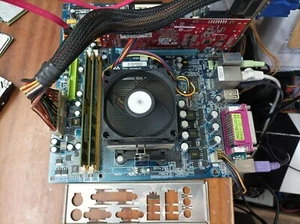 Gigabyte M61SME-S2 motherboard ,socket AM2 + Athlon 64x2 4000 +4gb ram+ I/O shie - Picture 1 of 4