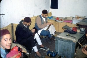 Vintage 35mm Slide ARTISANS MAKE LEATHER GOODS OLD CITY TRIPOLI, LIBYA 1952 9 - Picture 1 of 3