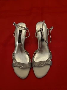 Nina Silver with Rhinestones Sandals Size 8.5 M - Picture 1 of 10