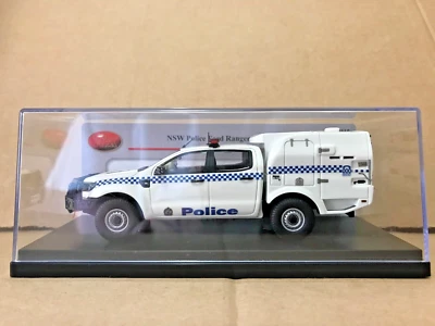 Trax TRR118 - Ford Ranger Paddy Wagon – White - Image 1 of 4