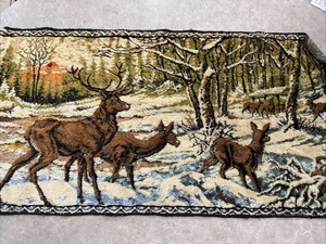 "Tapiz de terciopelo de colección años 70 alfombra colgante de pared alce ciervo cabaña de caza 37x19"" naturaleza" - Imagen 1 de 10