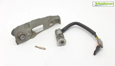 JUEGO CERRADURA ENCENDIDO Y PUERTA OPEL VIVARO 06-14 A X83 93196550 Foto 1 de 4