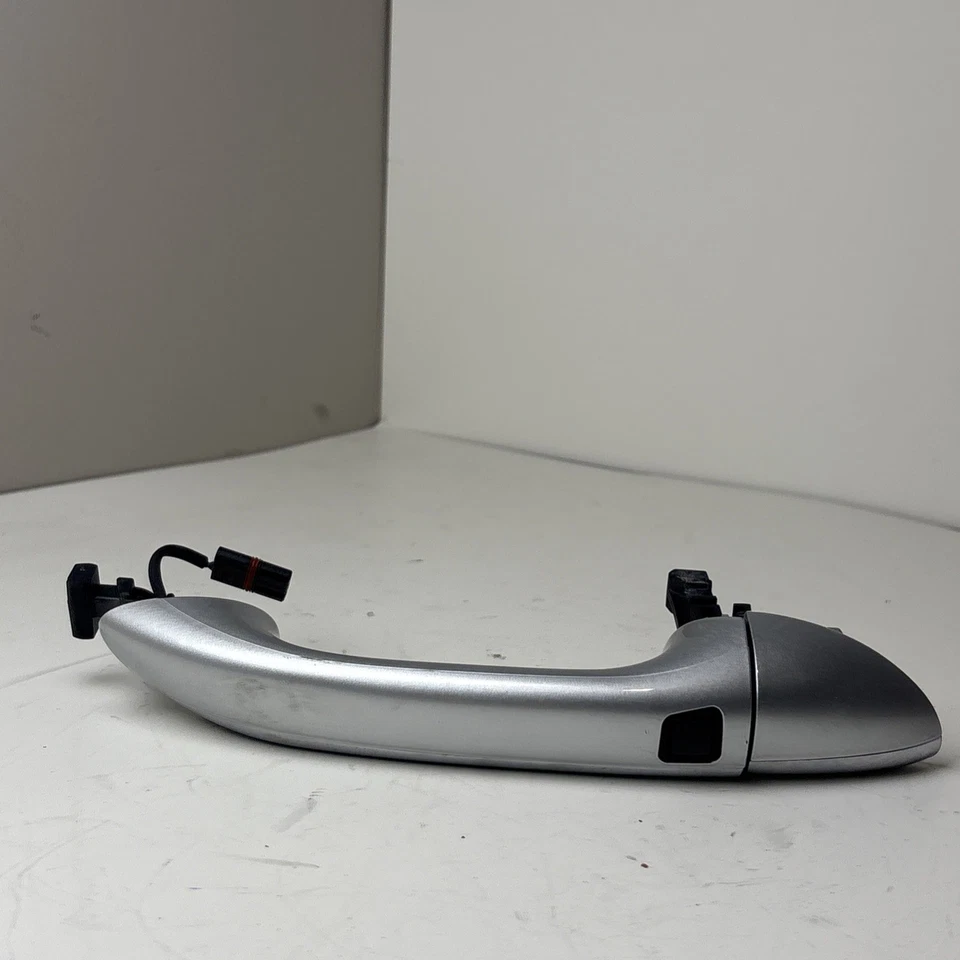 Mercedes-Benz ML 320 2008 manija de puerta delantera derecha OE Foto 1 de 4