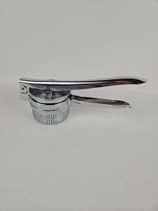 Vintage Stainless Steel Potato Ricer Masher - Afbeelding 1 van 4