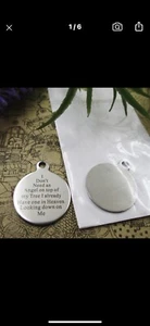 HERZ geformter Charm Ich brauche keinen Engel auf meinem Baum Silber Anhänger - Bild 1 von 2