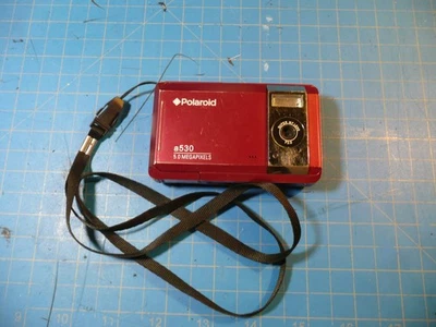 Polaroid A530 5.0MP Digital Camera - Red Untested - Image 1 of 4