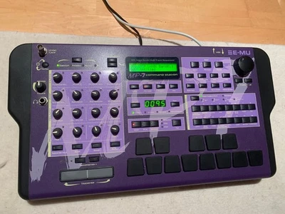 Emu MP7 Command Station schwarz violett  top Zustand wenig gebraucht - Bild 1 von 2