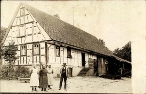 Foto Ak Deutschland, Fachwerkhaus, Anwohner - 4401177 - Bild 1 von 2