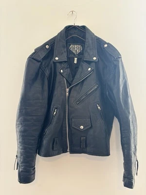 Chaqueta de Motociclista Negra De Colección Años 80 Cuero Diamante Forro Acolchado EE. UU. Punk Rock Foto 1 de 4