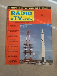 1957 MAY RADIO & TV NEWS MAGAZINE - THRESHOLD OF SPACE COVER (Rocket) - Picture 1 of 14