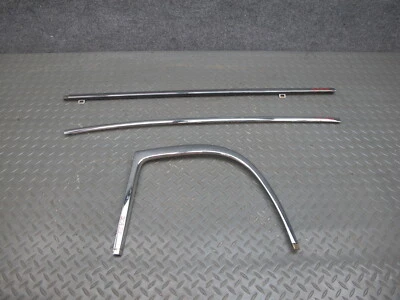 06-12 BENTLEY CONTINENTAL FLYING SPUR REAR RIGHT DOOR CHROME TRIM MOLDING SET - Image 1 of 4