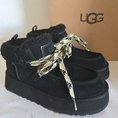 全新 女式 7 黑色 UGG FUNKARRA 小木屋 CUFF LINED SUEDE SHEEPSKIN 靴子 1143954 — 第 1/4 张图片