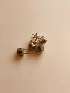JAN2N2907A 2N2907 MIL ESPECIFICACIONES (LOTE DE 5) MOTOROLA N.OS. Transistor - Imagen 1 de 1