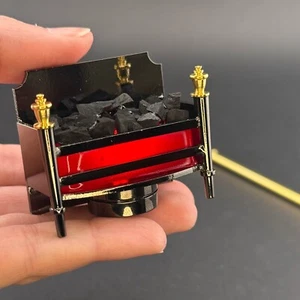 Lámpara miniatura escala 1:12 casa de muñecas luz sin contacto chimenea brasas brillantes rojo - Imagen 1 de 19