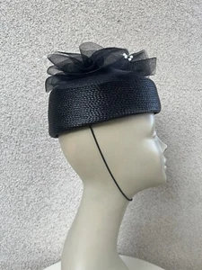 Vtg Retro Pillbox Hat Black Faux Straw Netting Pearls Sz 22.5” 7 1/8 - Picture 1 of 9