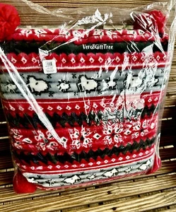 Vera Bradley Decorative Throw Pillow SNOOPY FAIR ISLE Fleece PEANUTS Holiday NWT - Picture 1 of 3