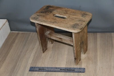VINTAGE WELSH WOODEN MILKING STOOL PINE SEAT.  milking bench  WELSH STOOL  ... - Image 1 of 4