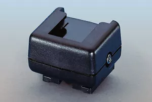 KAISER 1300 HOT SHOE FLASH ADAPTER ACCESSORY MOUNT PC SYNC CONNECTION - Picture 1 of 1