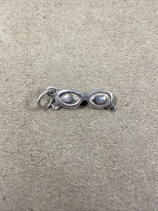 James Avery Sonnenbrille Anhänger Sterlingsilber nicht mehr produziert - Bild 1 von 3
