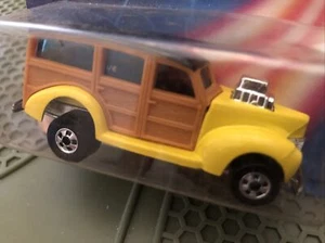 VINTAGE Rare 1982 HOT WHEELS # 2530 40’s Woodie Yellow New In Original Packaging - Picture 1 of 4