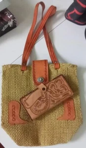Portafoglio donna triplo e borsello in vera pelle lavorato/goffrato a mano Made in Mex - Foto 1 di 12