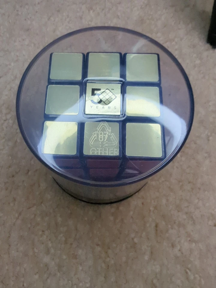Cubo Retro 50 Aniversario Rubik’s 50 Años Oro Top Precintado Foto 1 de 4