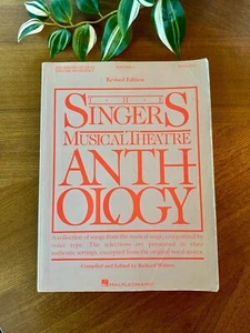 Antologia Teatro Musicale del Cantante Volume 1, Libro Soprano, Edizione Riveduta - Foto 1 di 3