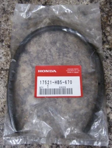 TUBO DE PIEZAS ORIGINALES HONDA 17521-HB5-670 OEM NOS atc200 trx250r trx300ex trx250x - Imagen 1 de 2