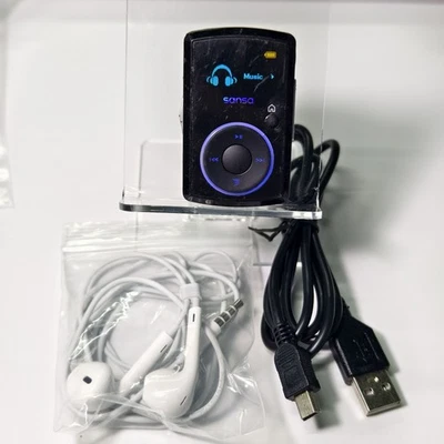 SanDisk Sansa Clip (1GB) Digital Media MP3-Player schwarz Produktbündel AKKU ERSETZT - Bild 1 von 2