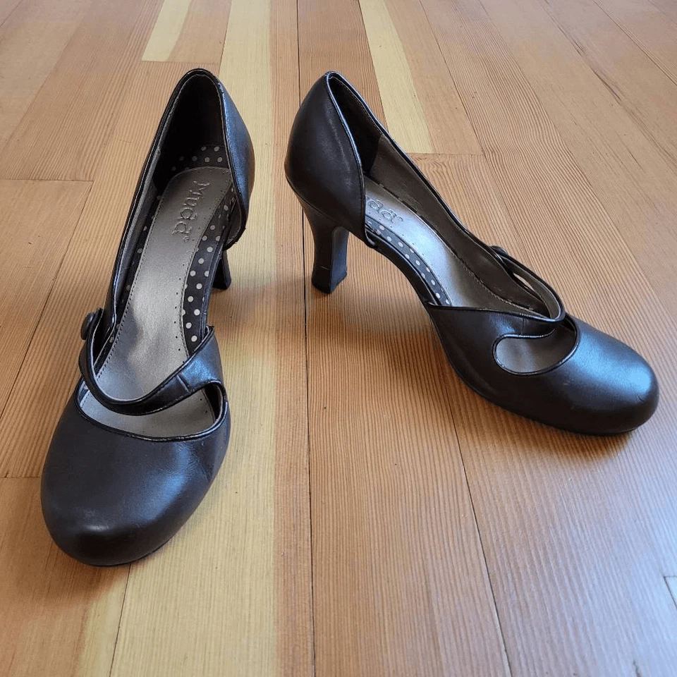Vintage Y2K mudd chocolate brown kitten heels round toe mary jane twee coquette - Image 1 of 4