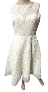 Monique Lhuillier Collection Vintage Runway Embroidered Ivory Cocktail Dress 6 - Picture 1 of 6