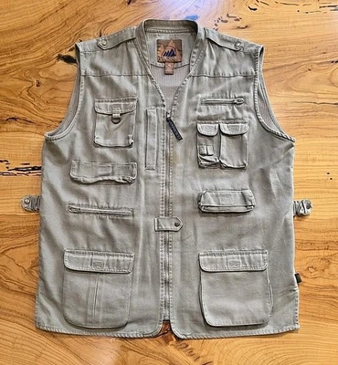 Rare Colorado Utility Vest, Mens Size 2XL, Cargo Tactical Fishing Hunting Vented - Image 1 of 4