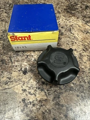 Stant 10143 Oil Filler Cap (99-10 HYUNDAI & KIA) FREE SHIPPING!! - Image 1 of 2