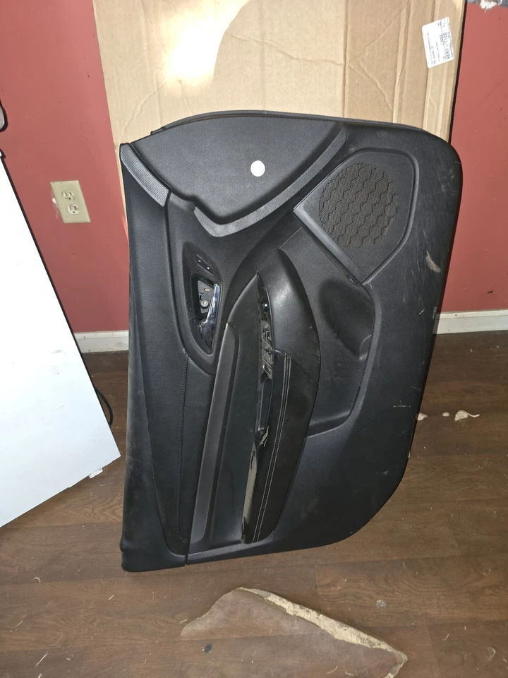 Panel de puerta delantera izquierda para Chevrolet Caprice 14-17 Foto 1 de 4