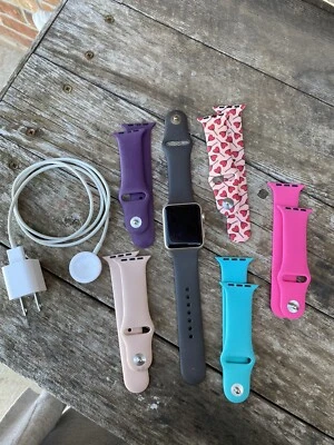 Apple Watch Series 1 OS 6.3 - Image 1 of 2