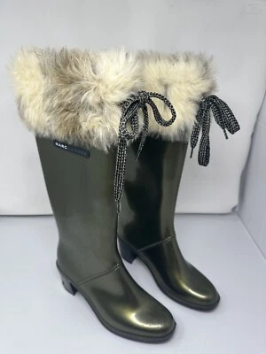 Marc Jacobs Olive Green Rubber Rain Boots w/Fur Trim Womens SIZE 40 - Italy - Image 1 of 4