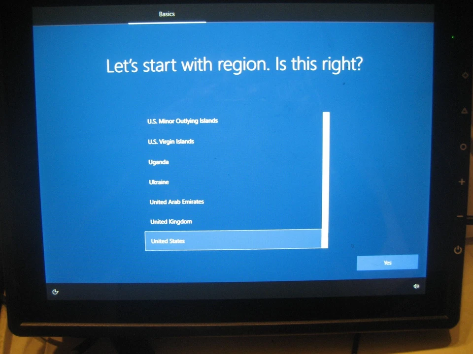 NEW JLT6012 rugged vehicle-mount  computer  ready for use  with windows 10 - Image 1 of 4