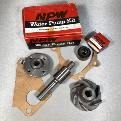 NPW Water Pump Kit 04161-60090 Toyota Land Cruiser FJ40 42 43 45 55 NOS Japan - Image 1 of 4