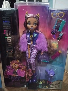 Neu Monster High Clawdeen Wolf G3 Puppe mit Haustier Hund Halbmond & Zubehör  - Bild 1 von 4