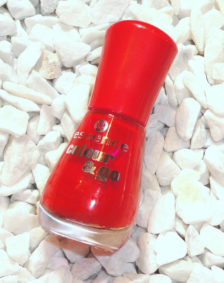 Essence Quick Drying Nagellack Farbe 114 Fame Fatal  Rot farbig Neu - Bild 1 von 1