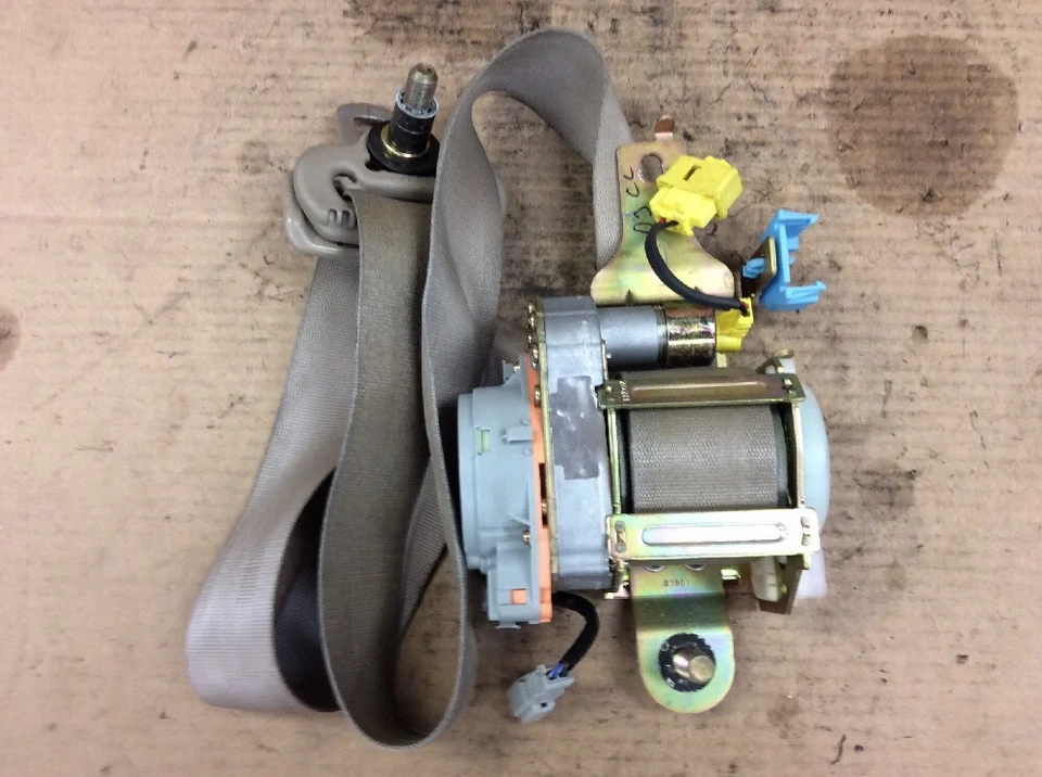 01 02 03 Cinturón de seguridad delantero izquierdo Acura CL lado del conductor beige usado OEM Foto 1 de 1