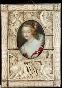 Antica miniatura francese dipinta a mano, firmata da Rubens - cornice intagliata -67/8x47/8 in - Foto 1 di 20