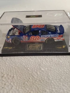 2000 Revell NASCAR 1/64 Diecast Dale Jarrett Ford Credit - Picture 1 of 12