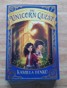 The Unicorn Quest Paperback Book-New - Imagen 1 de 2