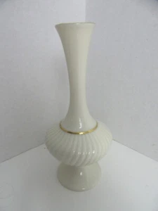 Lenox Bud Vase Swirl cremeweiß mit Goldrand Akzenten 7" - Bild 1 von 5