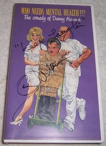 Wer braucht psychische Gesundheit!!? Die Komödie von Danny Marona VHS Video - Bild 1 von 4