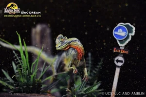 Figura animal Parque Jurásico escala 1/15 DINO DREAM Dilophosaurus mirando hacia atrás - Imagen 1 de 3