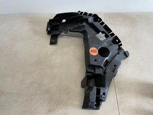 Volvo XC40 Halter Halterung für Stoßstange Hinten Rechts 32227485 - Bild 1 von 5